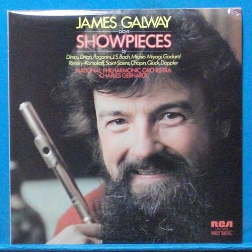 James Galway plays showpieces