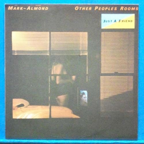 Mark-Almond (other poeples rooms)